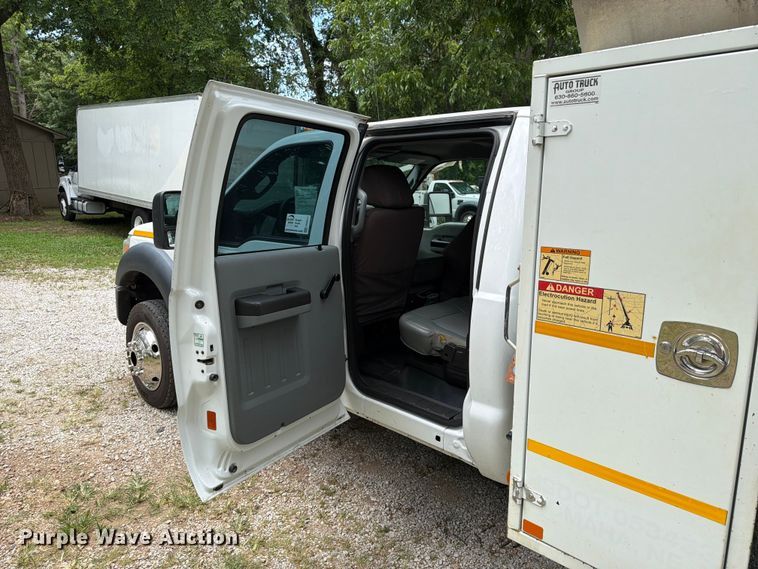 image for item FN2511 2015 Ford F550 Super Duty Crew Cab utility / service truck
