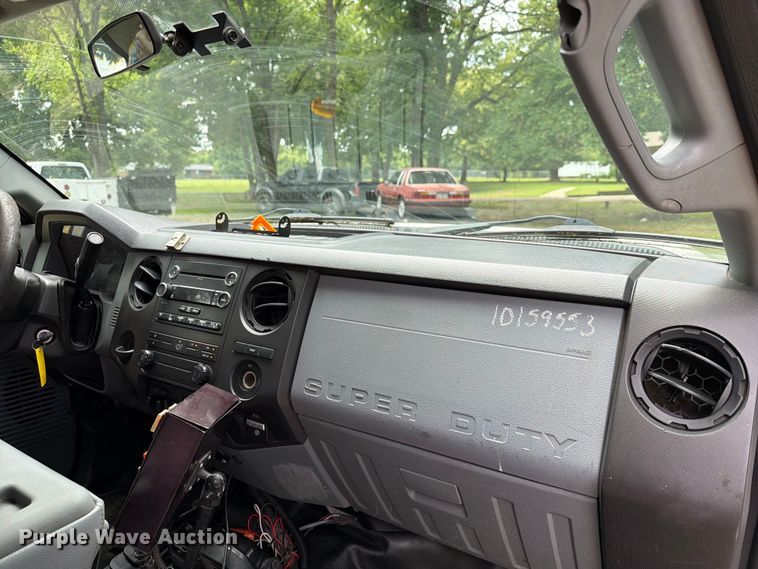 image for item FN2511 2015 Ford F550 Super Duty Crew Cab utility / service truck