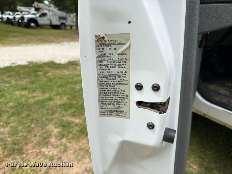 image for item FN2511 2015 Ford F550 Super Duty Crew Cab utility / service truck
