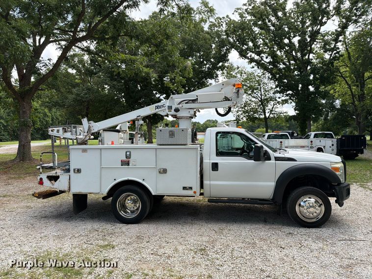 image for item FN2512 2014 Ford F550 Super Duty bucket truck
