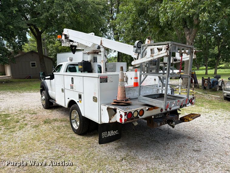 image for item FN2512 2014 Ford F550 Super Duty bucket truck