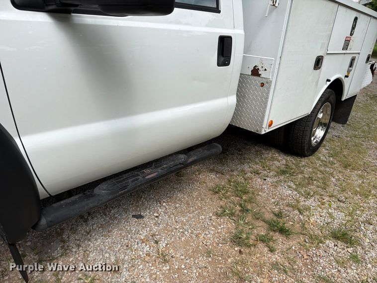 image for item FN2512 2014 Ford F550 Super Duty bucket truck