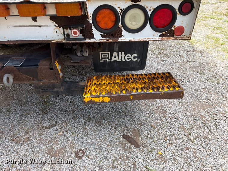 image for item FN2512 2014 Ford F550 Super Duty bucket truck