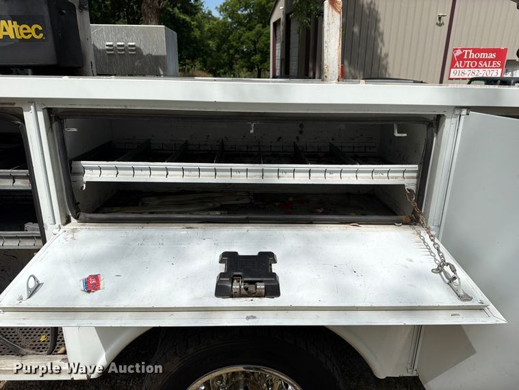 image for item FN2512 2014 Ford F550 Super Duty bucket truck