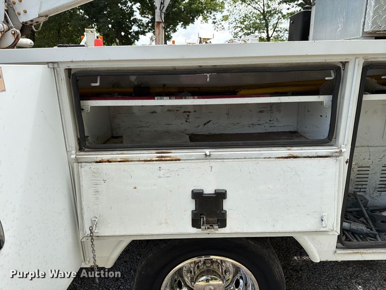 image for item FN2512 2014 Ford F550 Super Duty bucket truck