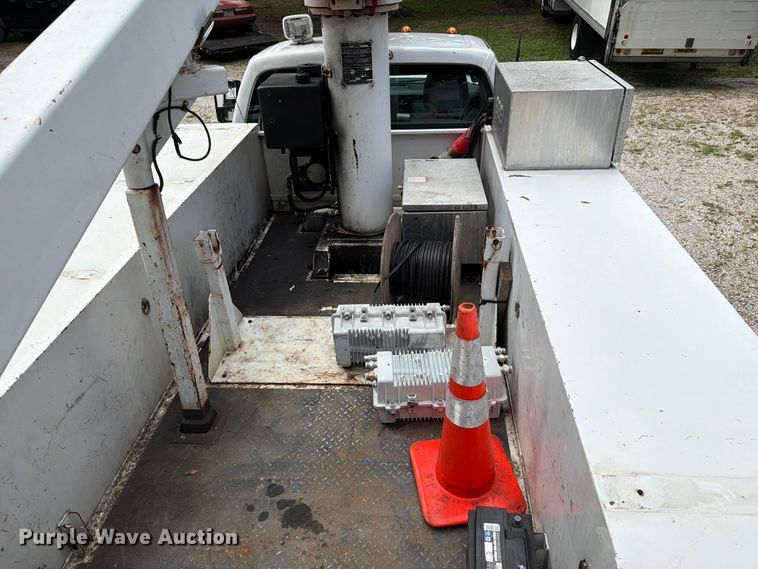 image for item FN2512 2014 Ford F550 Super Duty bucket truck