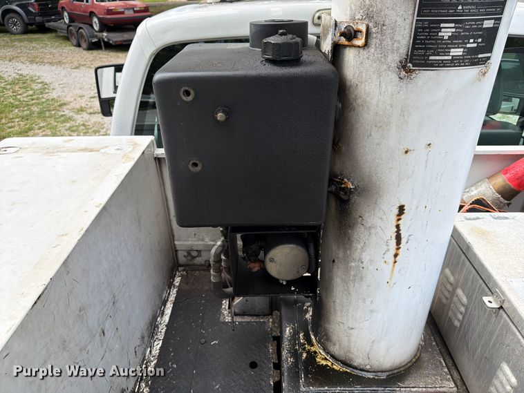 image for item FN2512 2014 Ford F550 Super Duty bucket truck