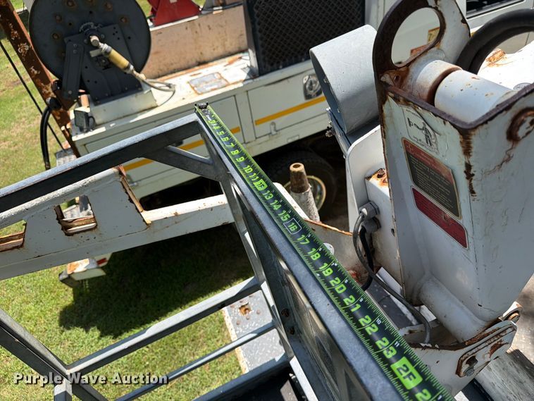 image for item FN2512 2014 Ford F550 Super Duty bucket truck