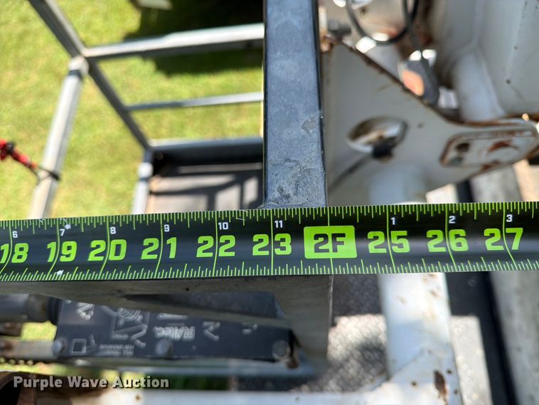 image for item FN2512 2014 Ford F550 Super Duty bucket truck