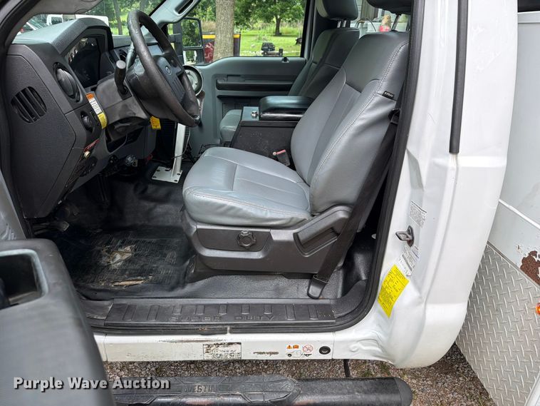 image for item FN2512 2014 Ford F550 Super Duty bucket truck