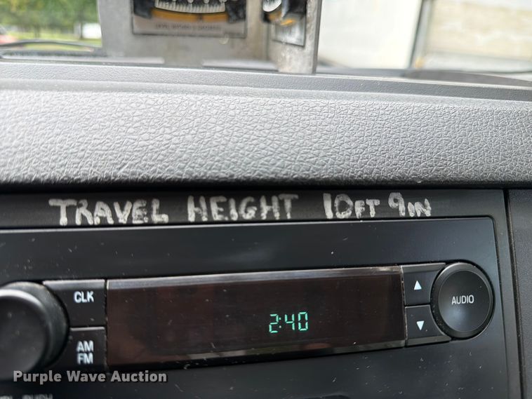 image for item FN2512 2014 Ford F550 Super Duty bucket truck