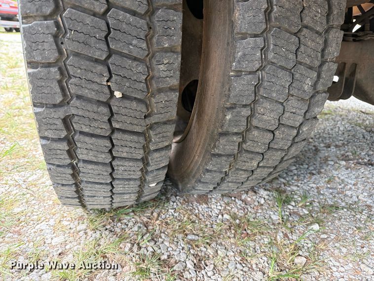 image for item FN2512 2014 Ford F550 Super Duty bucket truck