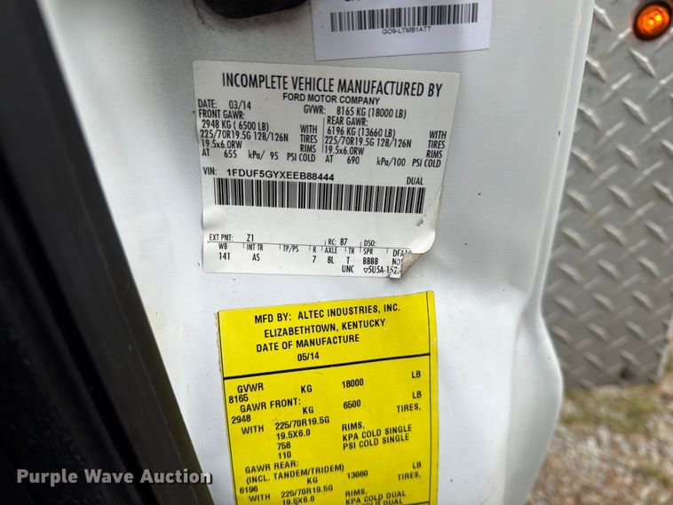 image for item FN2512 2014 Ford F550 Super Duty bucket truck