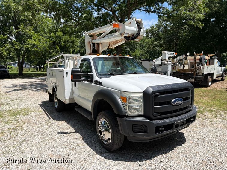 image for item FN2513 2015 Ford F450 Super Duty bucket truck