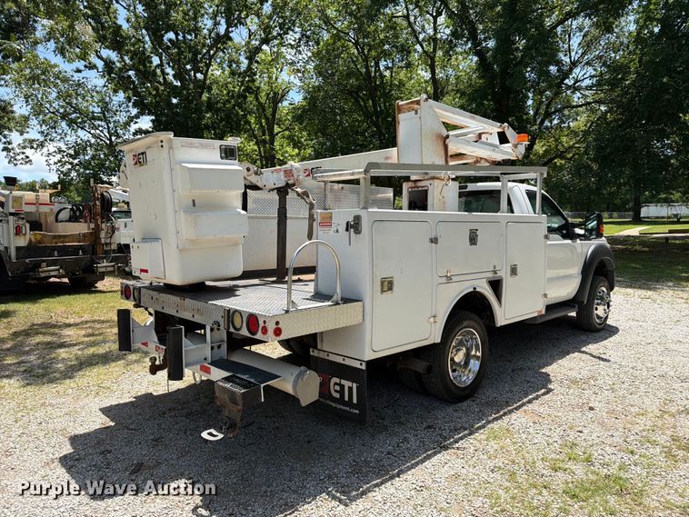 image for item FN2513 2015 Ford F450 Super Duty bucket truck