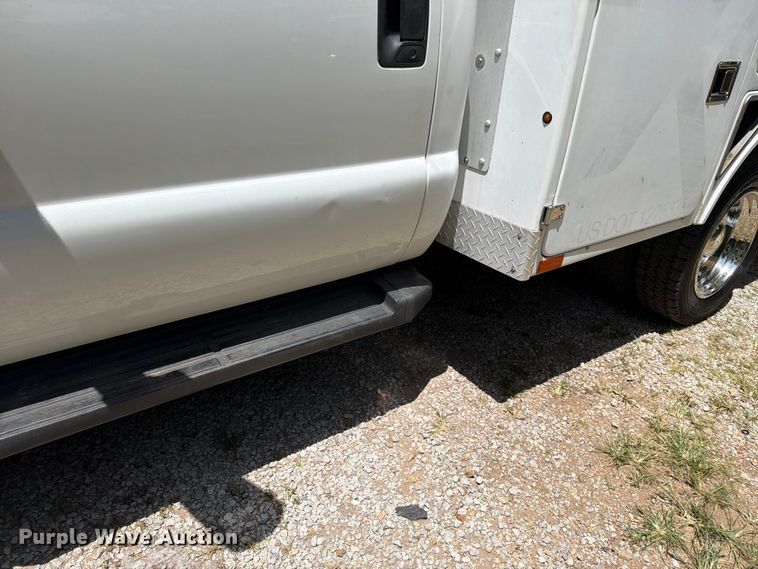 image for item FN2513 2015 Ford F450 Super Duty bucket truck