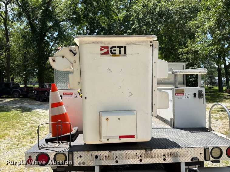 image for item FN2513 2015 Ford F450 Super Duty bucket truck