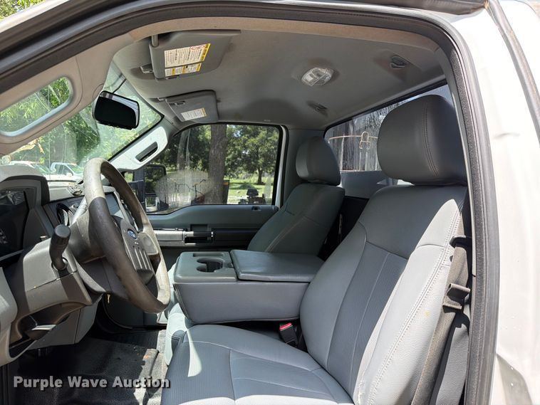 image for item FN2514 2015 Ford F450 Super Duty bucket truck
