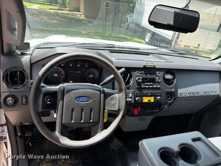 image for item FN2514 2015 Ford F450 Super Duty bucket truck