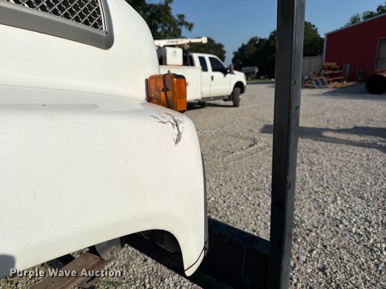 image for item FN2516 2007 GMC C7500 forestry bucket truck