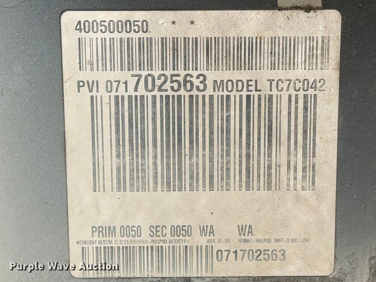 image for item FN2516 2007 GMC C7500 forestry bucket truck