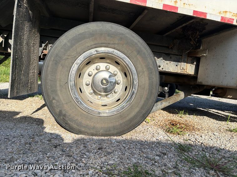 image for item FN2516 2007 GMC C7500 forestry bucket truck
