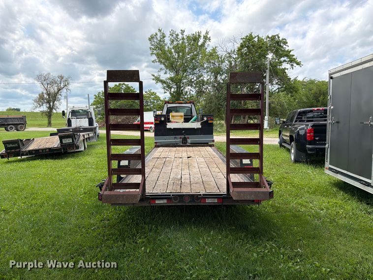 image for item FN5748 2010 Towmaster T-1200 equipment trailer
