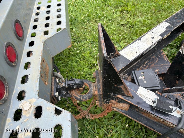 image for item FN5748 2010 Towmaster T-1200 equipment trailer