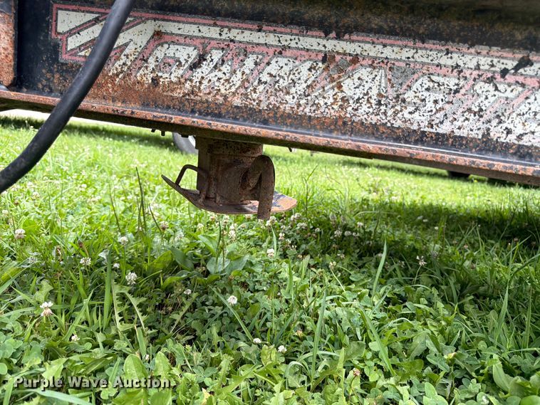 image for item FN5748 2010 Towmaster T-1200 equipment trailer