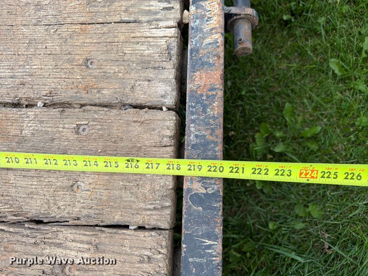 image for item FN5748 2010 Towmaster T-1200 equipment trailer
