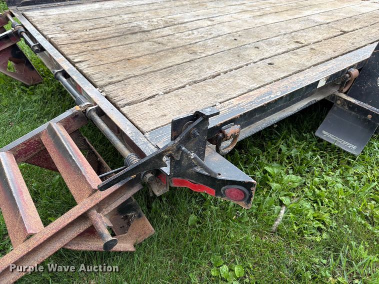 image for item FN5748 2010 Towmaster T-1200 equipment trailer