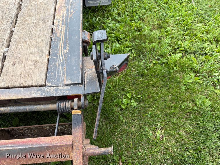 image for item FN5748 2010 Towmaster T-1200 equipment trailer