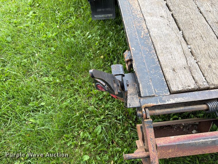 image for item FN5748 2010 Towmaster T-1200 equipment trailer