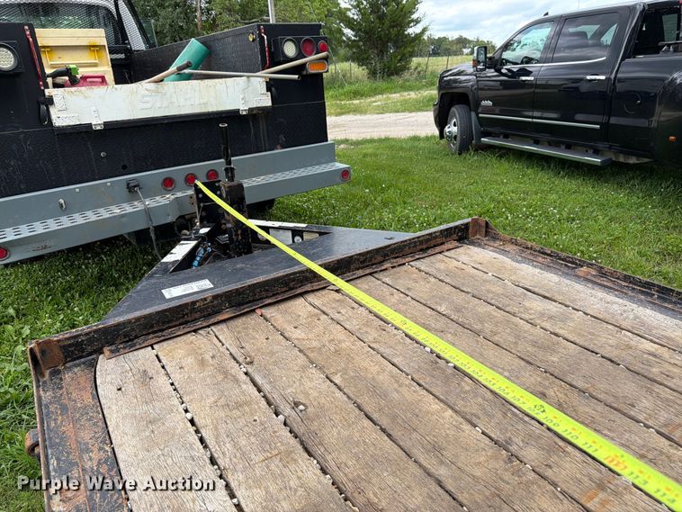 image for item FN5748 2010 Towmaster T-1200 equipment trailer
