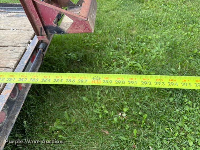 image for item FN5748 2010 Towmaster T-1200 equipment trailer