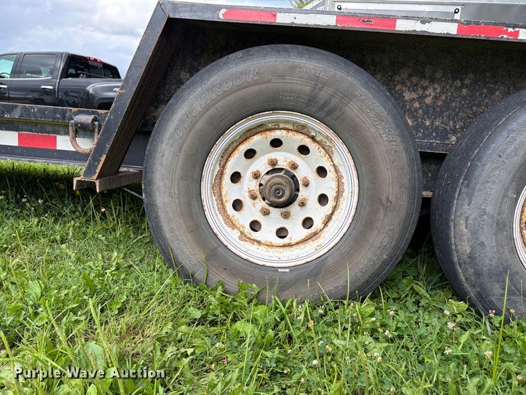 image for item FN5748 2010 Towmaster T-1200 equipment trailer