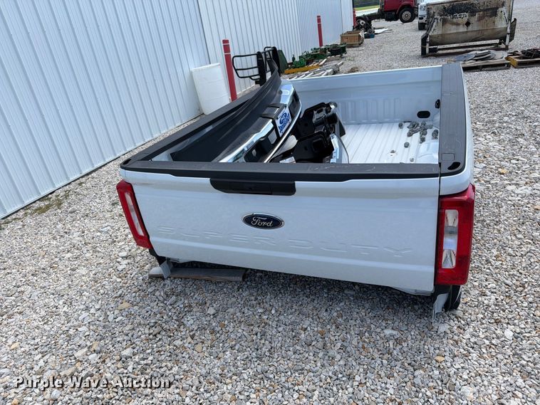 image for item FN5766 Ford pickup truck bed