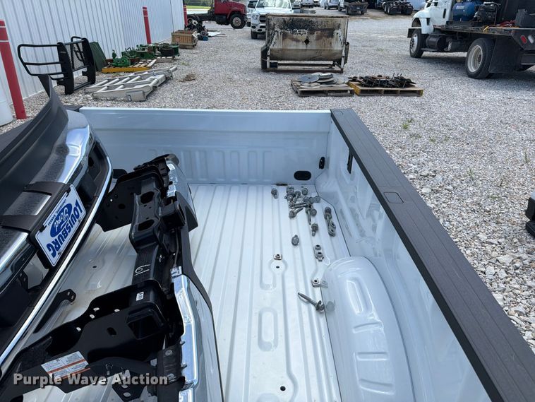 image for item FN5766 Ford pickup truck bed