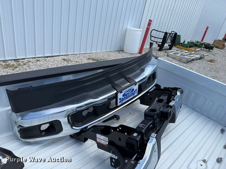 image for item FN5766 Ford pickup truck bed