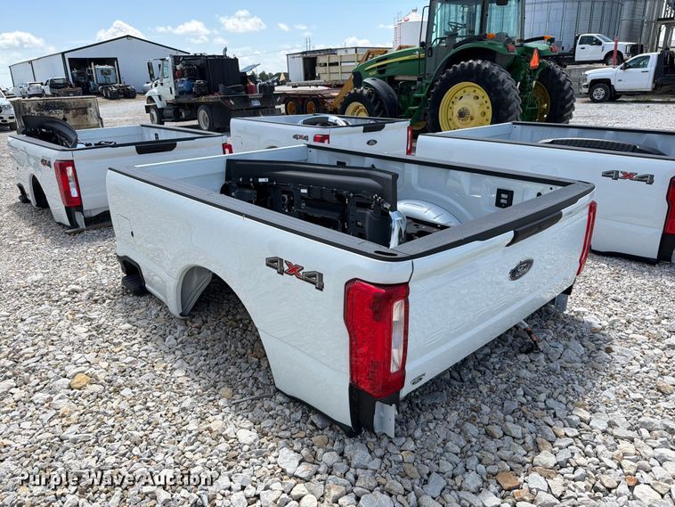 image for item FN5767 Ford pickup truck bed