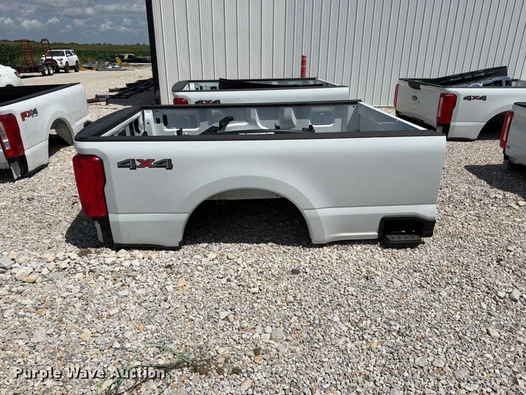 image for item FN5769 Ford Pickup truck bed 