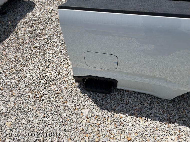 image for item FN5769 Ford Pickup truck bed 