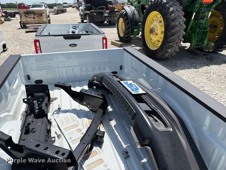 image for item FN5769 Ford Pickup truck bed 