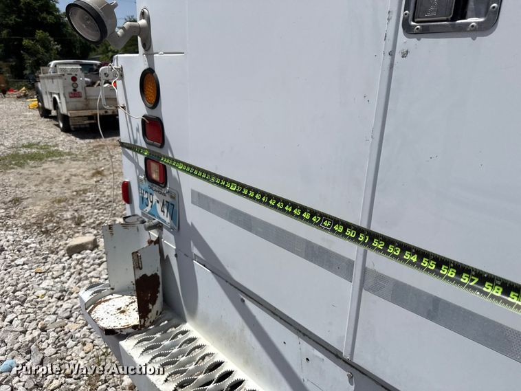 image for item FO4506 2008 Ford F550 Super Duty XL Crew Cab service truck