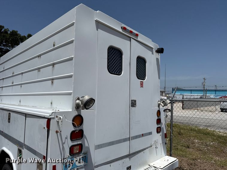 image for item FO4506 2008 Ford F550 Super Duty XL Crew Cab service truck