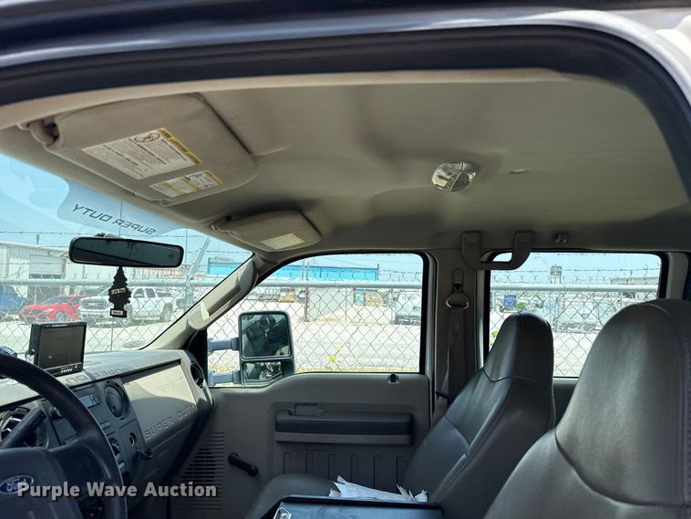 image for item FO4506 2008 Ford F550 Super Duty XL Crew Cab service truck