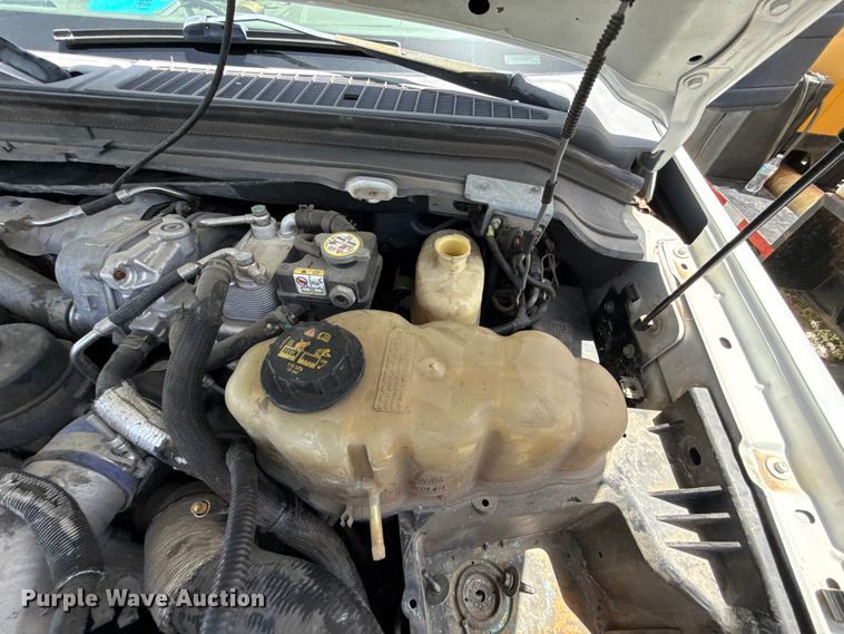image for item FO4506 2008 Ford F550 Super Duty XL Crew Cab service truck
