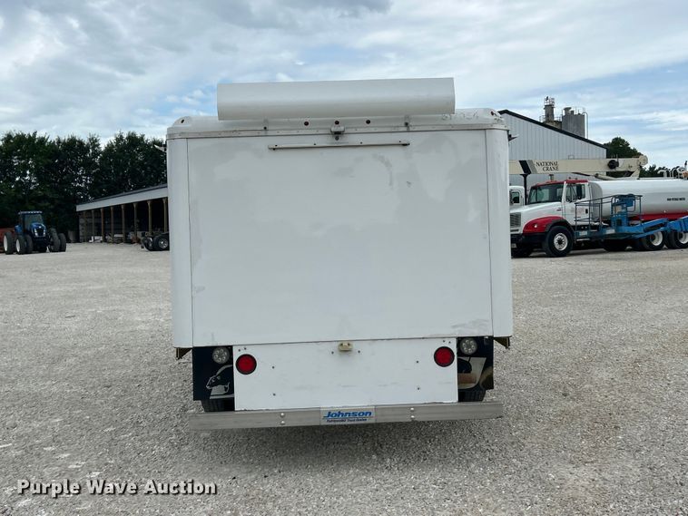 image for item FT6001 2018 Ford E450 Super Duty refrigerated delivery truck