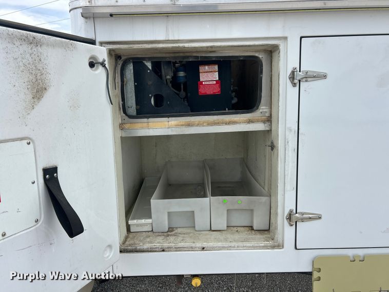 image for item FT6001 2018 Ford E450 Super Duty refrigerated delivery truck