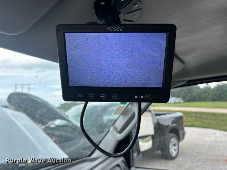 image for item FT6001 2018 Ford E450 Super Duty refrigerated delivery truck
